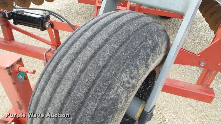 image for item DA1927 2008 Hiniker 4836 air seeder