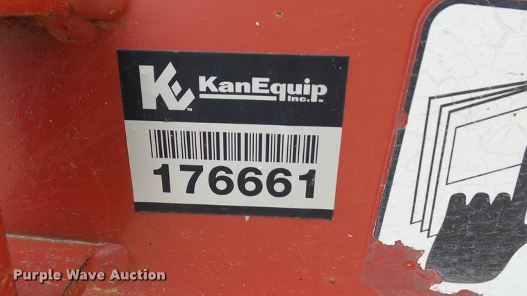 image for item DA1927 2008 Hiniker 4836 air seeder