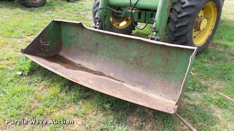 image for item DA1928 John Deere 3155 MFWD tractor