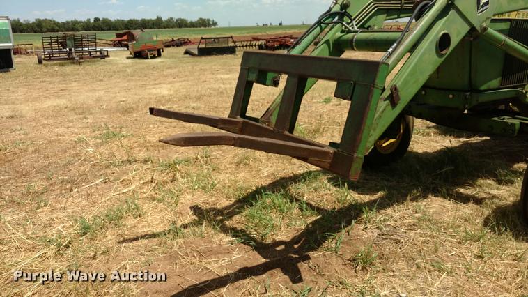 image for item DA5717 1970 John Deere 4020 tractor