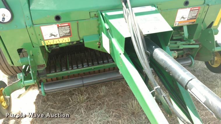 image for item DA5719 2010 John Deere 568 Mega Wide Plus round baler
