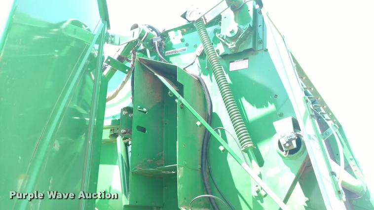 image for item DA5719 2010 John Deere 568 Mega Wide Plus round baler