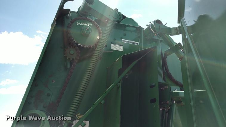 image for item DA5719 2010 John Deere 568 Mega Wide Plus round baler