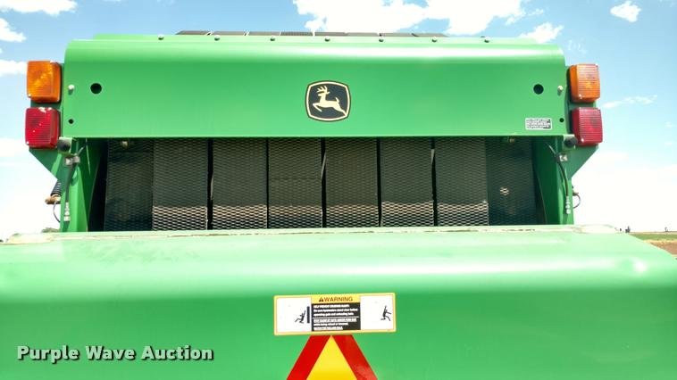image for item DA5719 2010 John Deere 568 Mega Wide Plus round baler