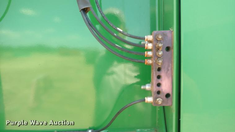 image for item DA5719 2010 John Deere 568 Mega Wide Plus round baler