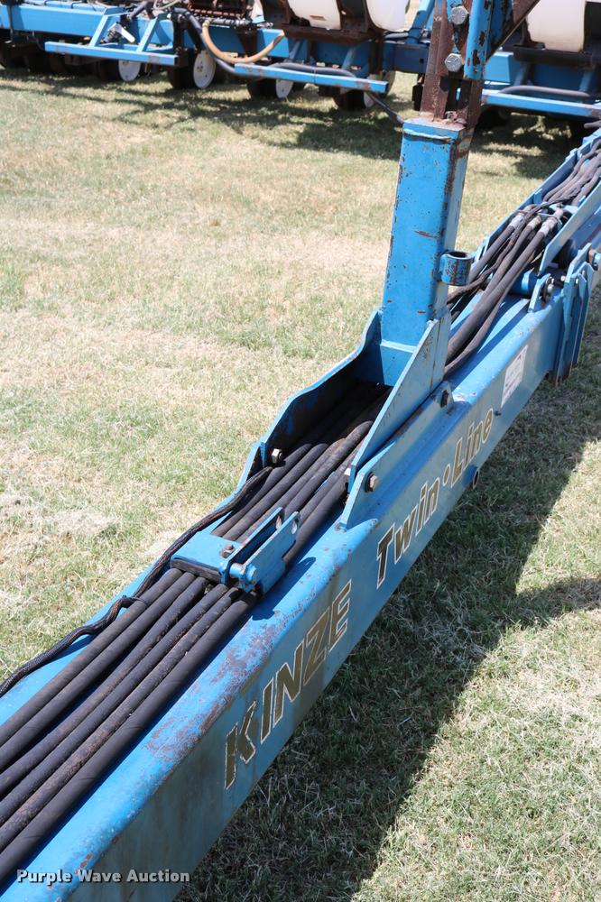 image for item DA6829 Kinze TL Twin Line planter