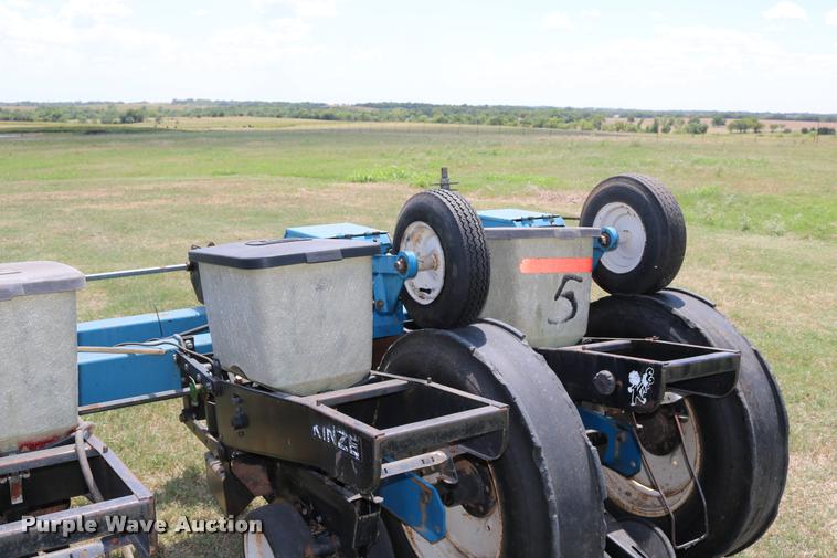 image for item DA6829 Kinze TL Twin Line planter