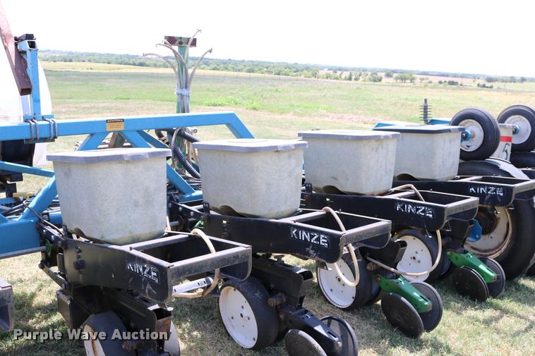 image for item DA6829 Kinze TL Twin Line planter