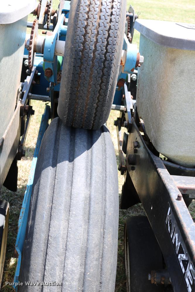 image for item DA6829 Kinze TL Twin Line planter