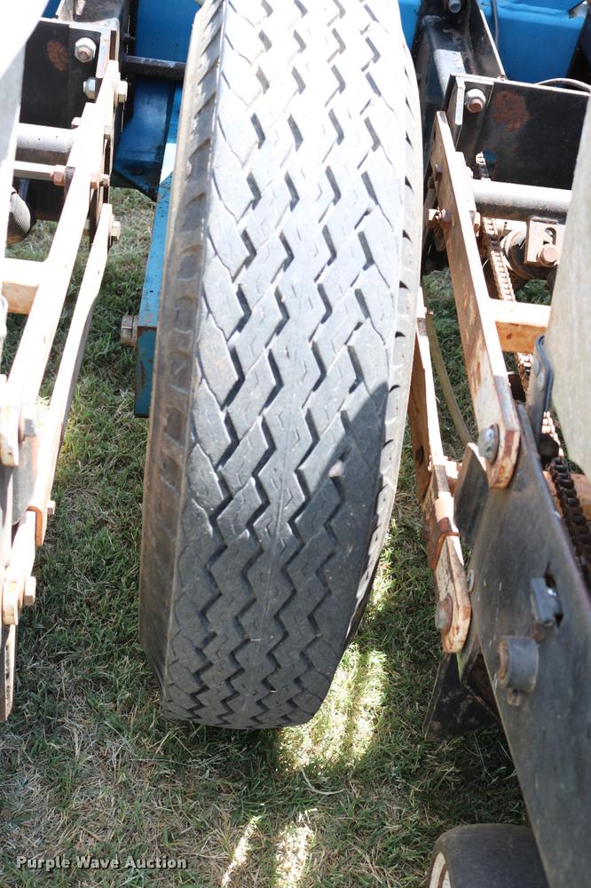 image for item DA6829 Kinze TL Twin Line planter