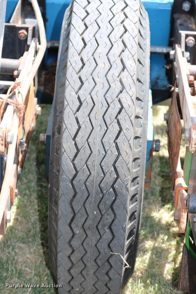image for item DA6829 Kinze TL Twin Line planter