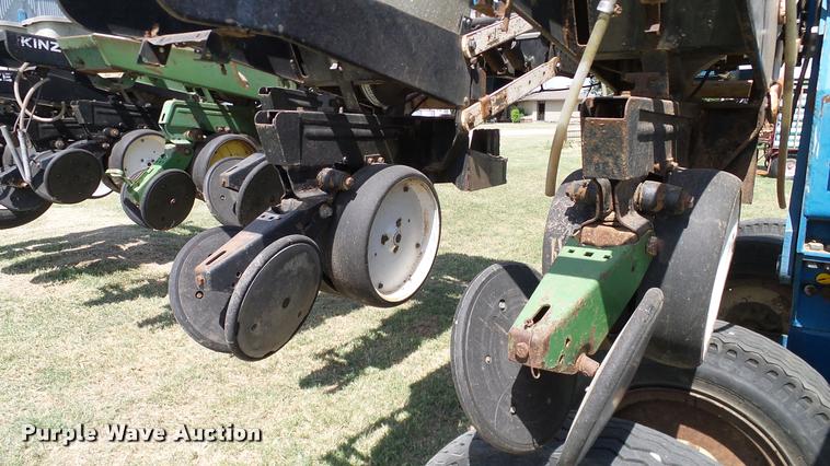 image for item DA6829 Kinze TL Twin Line planter
