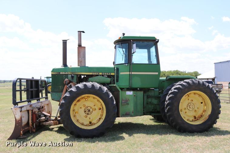 image for item DA6832 1980 John Deere 8640 4WD tractor