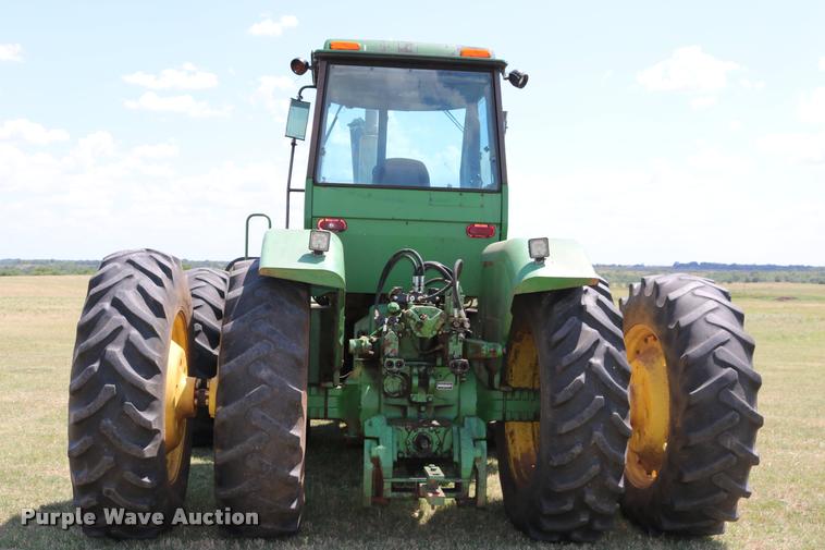 image for item DA6832 1980 John Deere 8640 4WD tractor