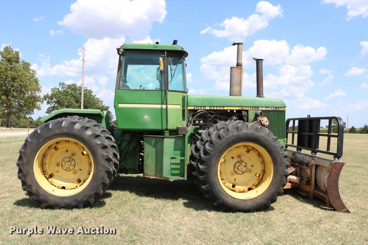image for item DA6832 1980 John Deere 8640 4WD tractor