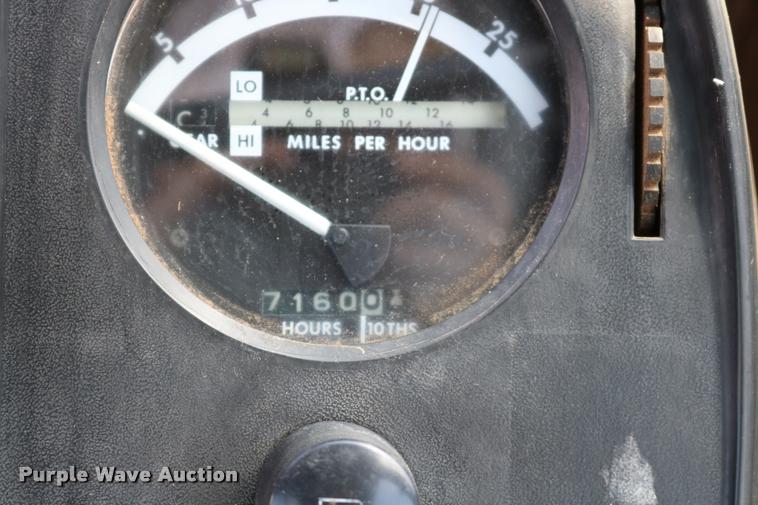 image for item DA6832 1980 John Deere 8640 4WD tractor