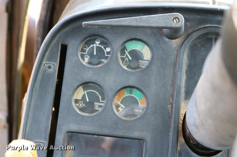 image for item DA6832 1980 John Deere 8640 4WD tractor