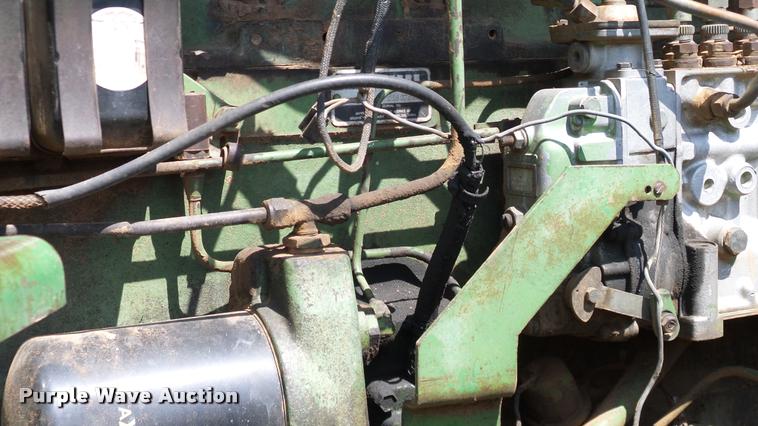 image for item DA6832 1980 John Deere 8640 4WD tractor