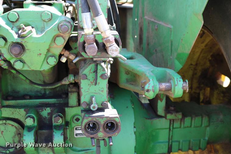 image for item DA6832 1980 John Deere 8640 4WD tractor