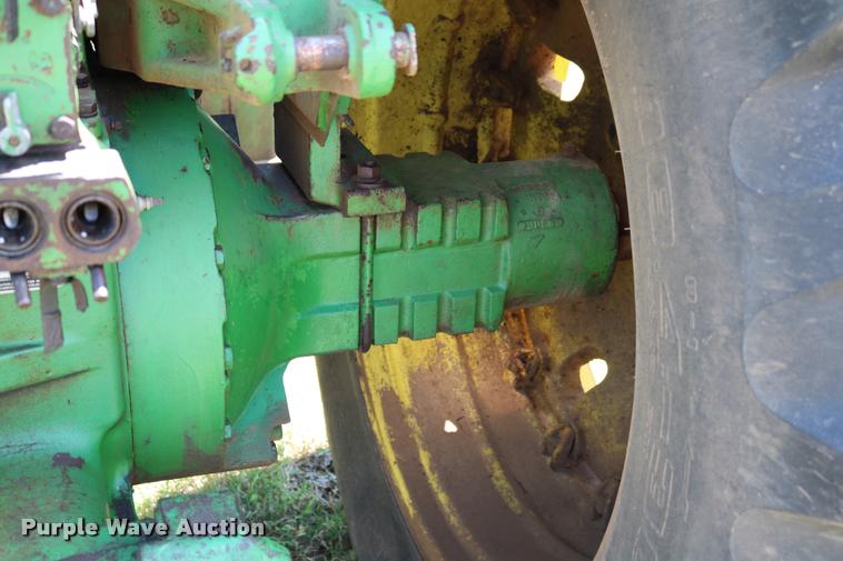 image for item DA6832 1980 John Deere 8640 4WD tractor