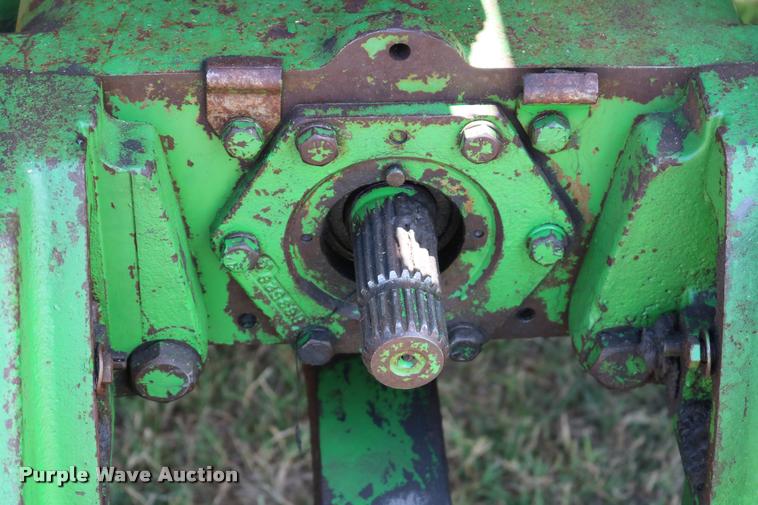 image for item DA6832 1980 John Deere 8640 4WD tractor