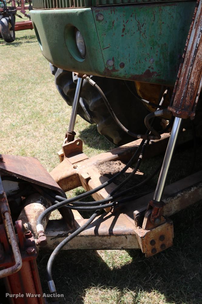 image for item DA6832 1980 John Deere 8640 4WD tractor