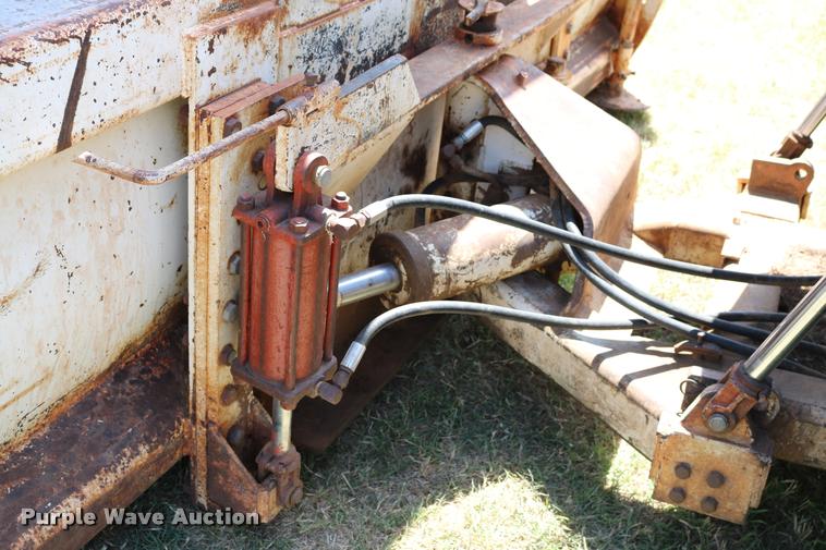 image for item DA6832 1980 John Deere 8640 4WD tractor