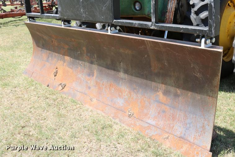 image for item DA6832 1980 John Deere 8640 4WD tractor