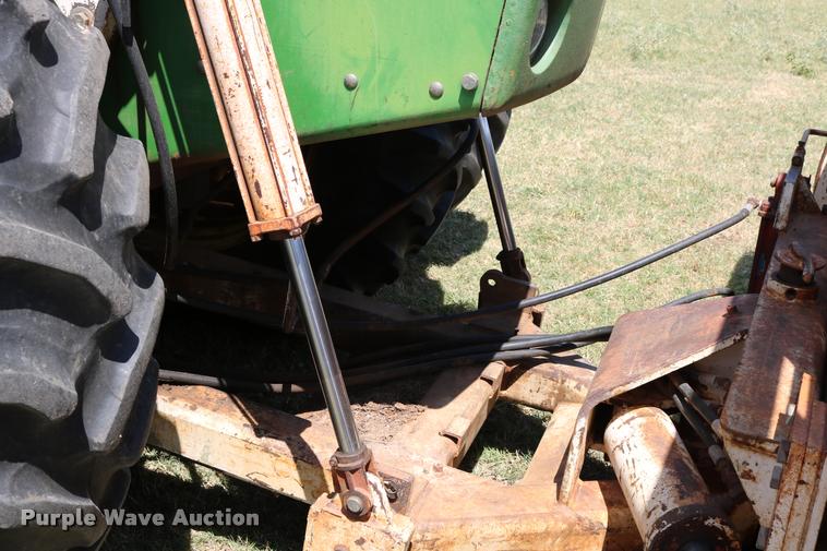 image for item DA6832 1980 John Deere 8640 4WD tractor