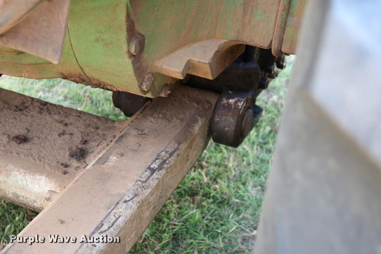 image for item DA6832 1980 John Deere 8640 4WD tractor