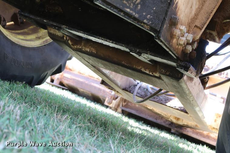 image for item DA6832 1980 John Deere 8640 4WD tractor