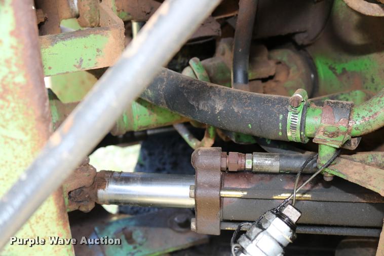 image for item DA6832 1980 John Deere 8640 4WD tractor