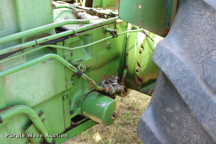 image for item DA6832 1980 John Deere 8640 4WD tractor