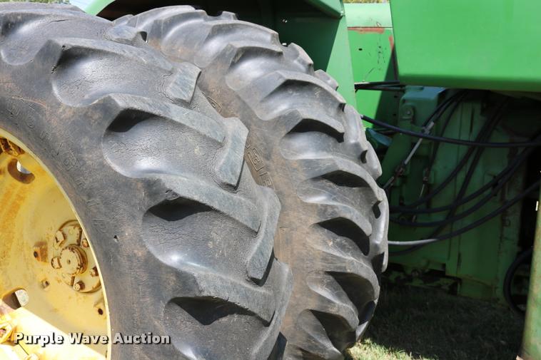 image for item DA6832 1980 John Deere 8640 4WD tractor
