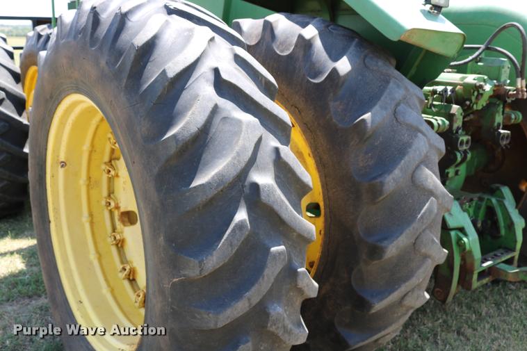 image for item DA6832 1980 John Deere 8640 4WD tractor