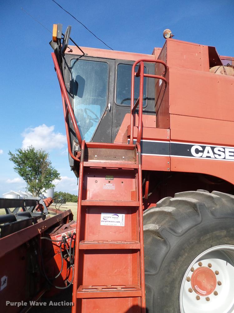 image for item DA6849 1987 Case IH 1680 RWA combine