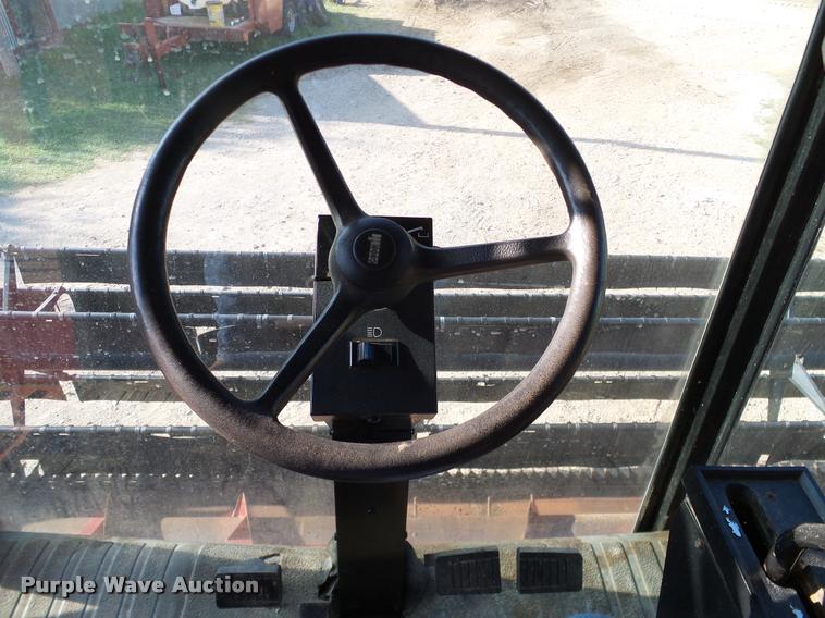 image for item DA6849 1987 Case IH 1680 RWA combine