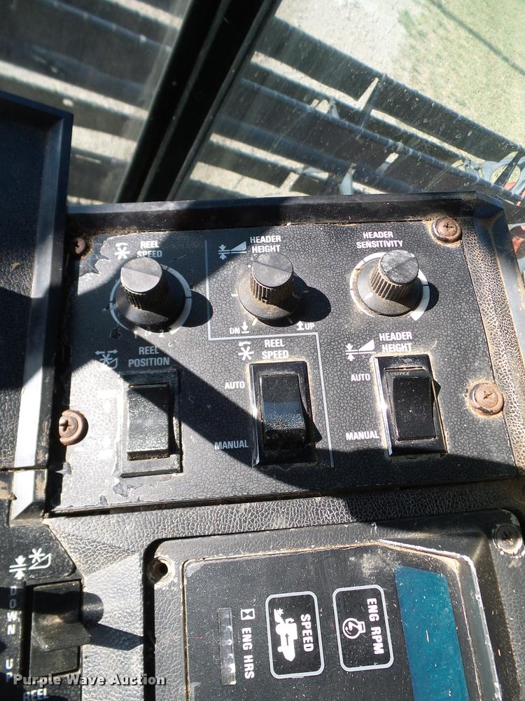 image for item DA6849 1987 Case IH 1680 RWA combine