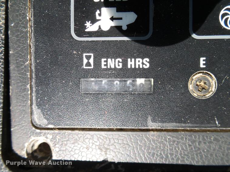 image for item DA6849 1987 Case IH 1680 RWA combine