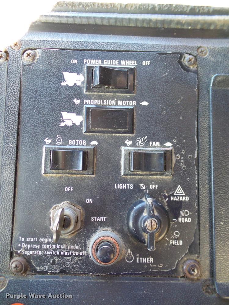 image for item DA6849 1987 Case IH 1680 RWA combine