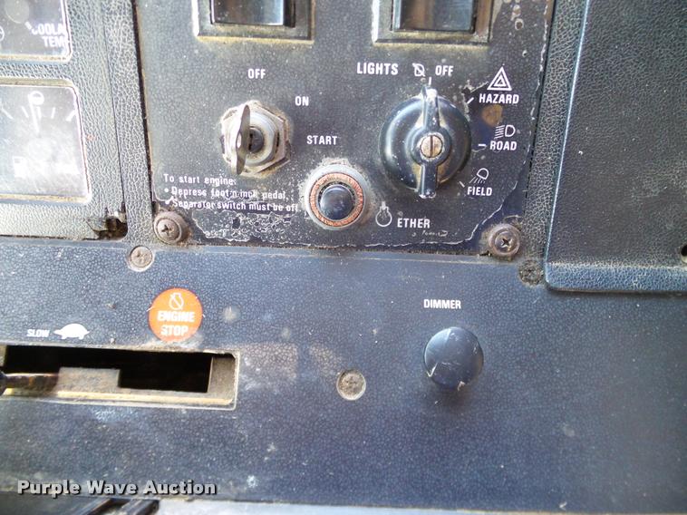 image for item DA6849 1987 Case IH 1680 RWA combine