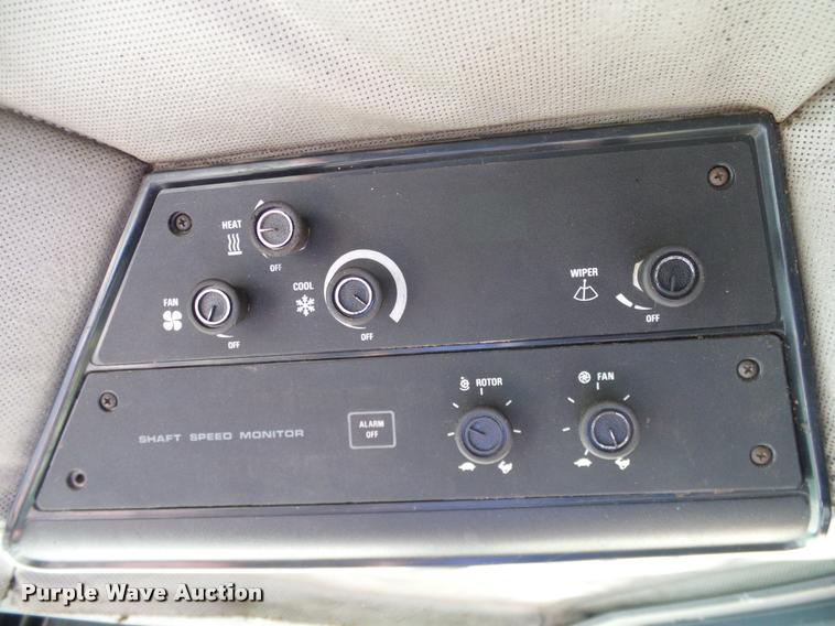 image for item DA6849 1987 Case IH 1680 RWA combine