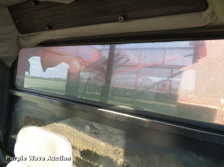 image for item DA6849 1987 Case IH 1680 RWA combine