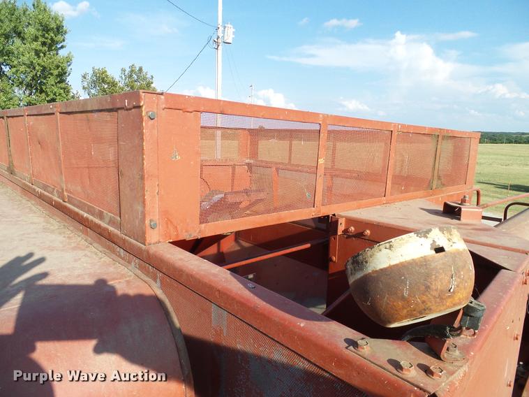 image for item DA6849 1987 Case IH 1680 RWA combine