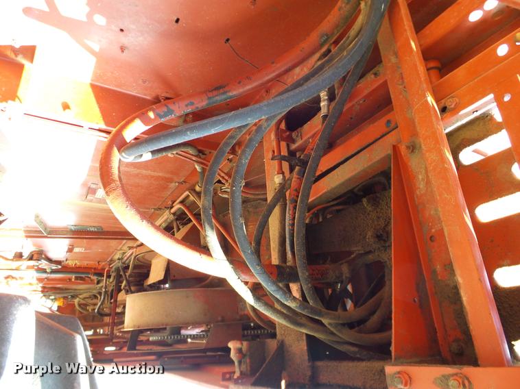 image for item DA6849 1987 Case IH 1680 RWA combine