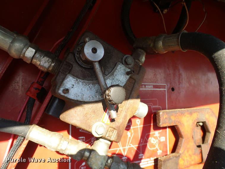 image for item DA6849 1987 Case IH 1680 RWA combine