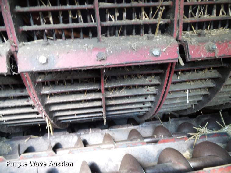 image for item DA6849 1987 Case IH 1680 RWA combine