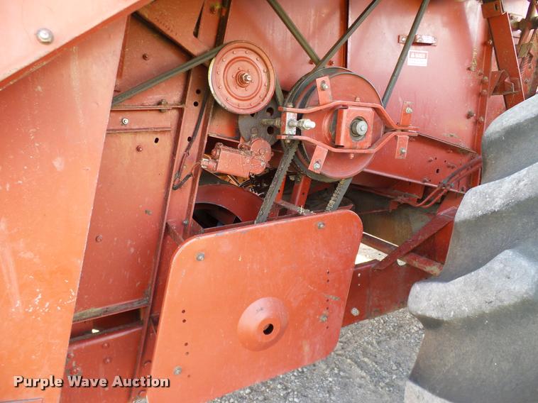 image for item DA6849 1987 Case IH 1680 RWA combine