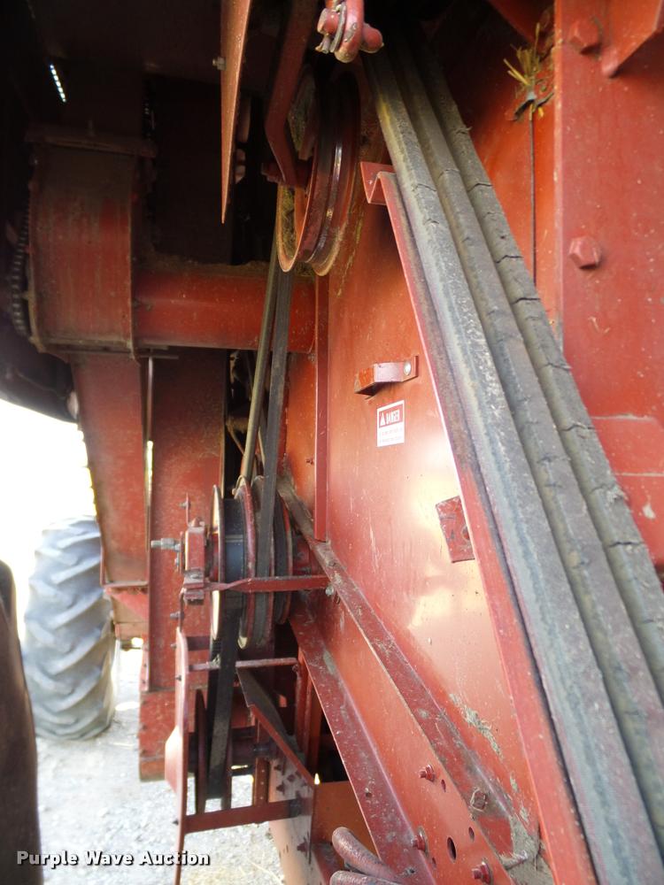 image for item DA6849 1987 Case IH 1680 RWA combine