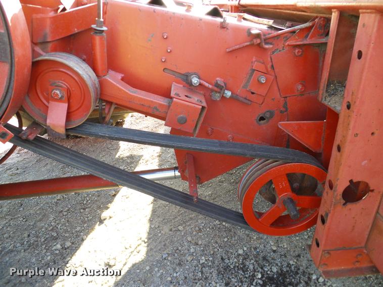 image for item DA6849 1987 Case IH 1680 RWA combine